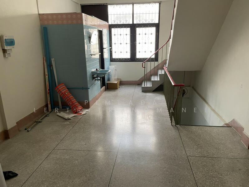 อาคารพาณิชย์ 3 ชั้นครึ่ง ซอย อิสรภาพ 11, Bangkok, - -, Hi Runruche, Thon Buri, Bangkok, , 200 sqm, Shophouse For Sale, by Pimlada Lertritrungmanee, 11866184 - DDproperty.com