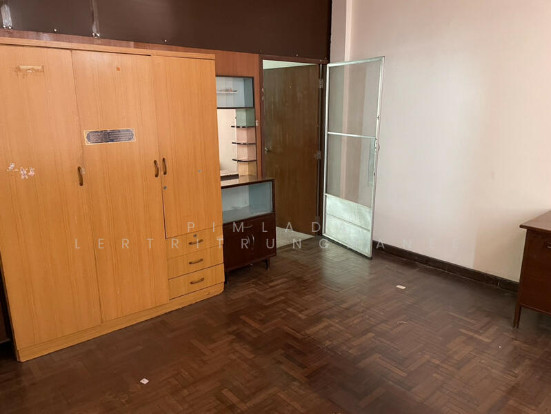 อาคารพาณิชย์ 3 ชั้นครึ่ง ซอย อิสรภาพ 11, Bangkok, - -, Hi Runruche, Thon Buri, Bangkok, , 200 sqm, Shophouse For Sale, by Pimlada Lertritrungmanee, 11866184 - DDproperty.com