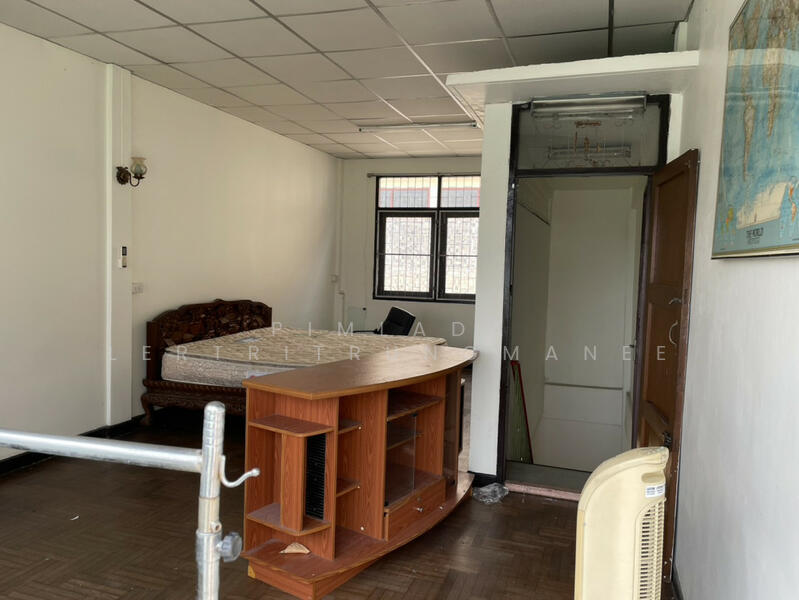 อาคารพาณิชย์ 3 ชั้นครึ่ง ซอย อิสรภาพ 11, Bangkok, - -, Hi Runruche, Thon Buri, Bangkok, , 200 sqm, Shophouse For Sale, by Pimlada Lertritrungmanee, 11866184 - DDproperty.com