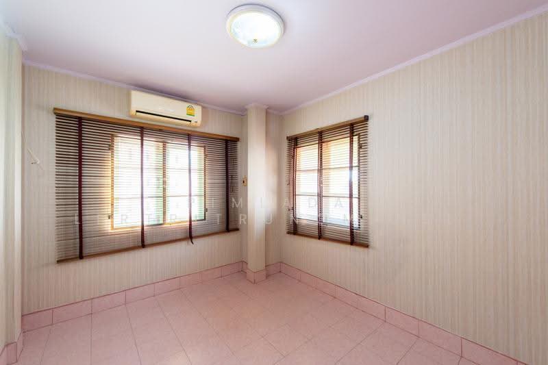 หมู่บ้าน ชนชื่น 1 ซอยทวีวัฒนา 9, กรุงเทพ, -, ทวีวัฒนา, กรุงเทพ, 180 ตร.ม., บ้านเดี่ยว ขาย, โดย Pimlada Lertritrungmanee, 11866466 - DDproperty.com