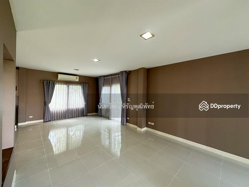 For Sale - Siwalee Lakeview, Chiang Mai