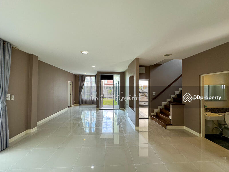 For Sale - Siwalee Lakeview, Chiang Mai