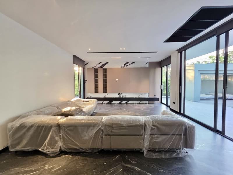 Panya Pattanakarn Village, Bangkok, Soi Phatthanakarn 30, Suan Luang, Suan Luang, Bangkok, 6 Bedrooms, 800 sqm, Single Detached House For Sale, by Jomchanok Aswavibul, 11866493 - DDproperty.com