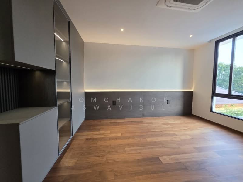 Panya Pattanakarn Village, Bangkok, Soi Phatthanakarn 30, Suan Luang, Suan Luang, Bangkok, 6 Bedrooms, 800 sqm, Single Detached House For Sale, by Jomchanok Aswavibul, 11866493 - DDproperty.com