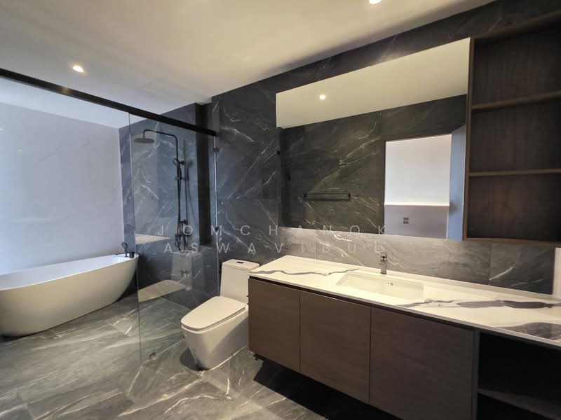 Panya Pattanakarn Village, Bangkok, Soi Phatthanakarn 30, Suan Luang, Suan Luang, Bangkok, 6 Bedrooms, 800 sqm, Single Detached House For Sale, by Jomchanok Aswavibul, 11866493 - DDproperty.com