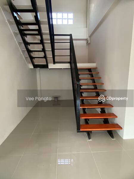 ขาย - Brand New House in a Market Area, ประจวบคีรีขันธ์