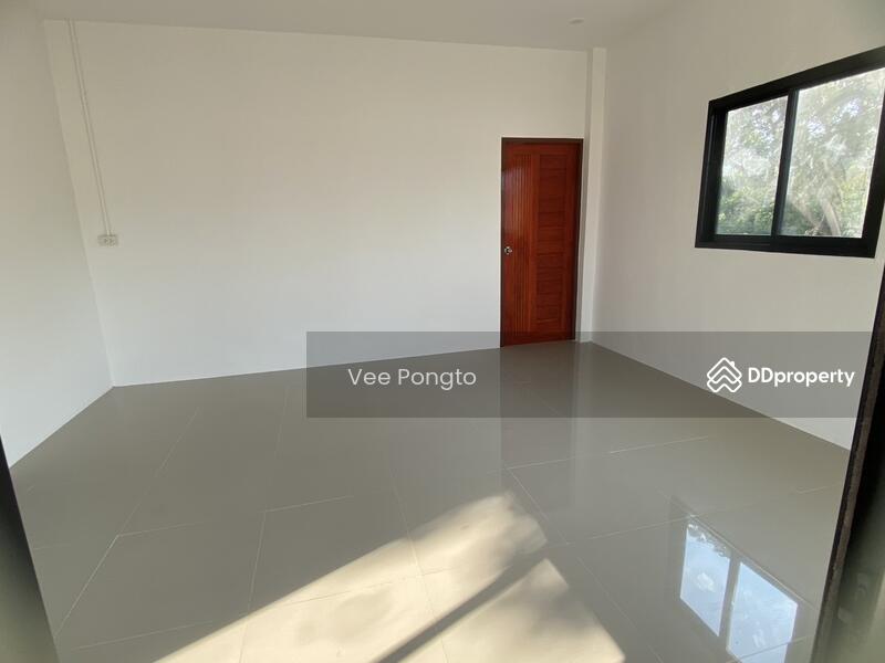 ขาย - Brand New House in a Market Area, ประจวบคีรีขันธ์