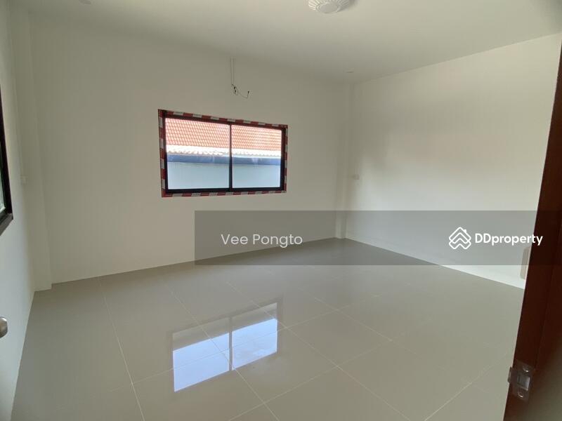 ขาย - Brand New House in a Market Area, ประจวบคีรีขันธ์