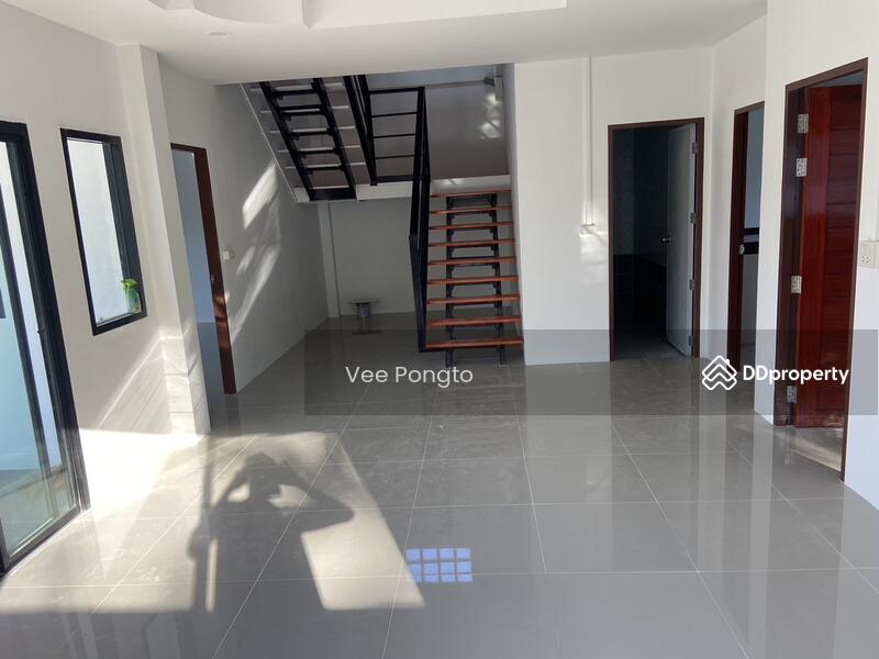 ขาย - Brand New House in a Market Area, ประจวบคีรีขันธ์