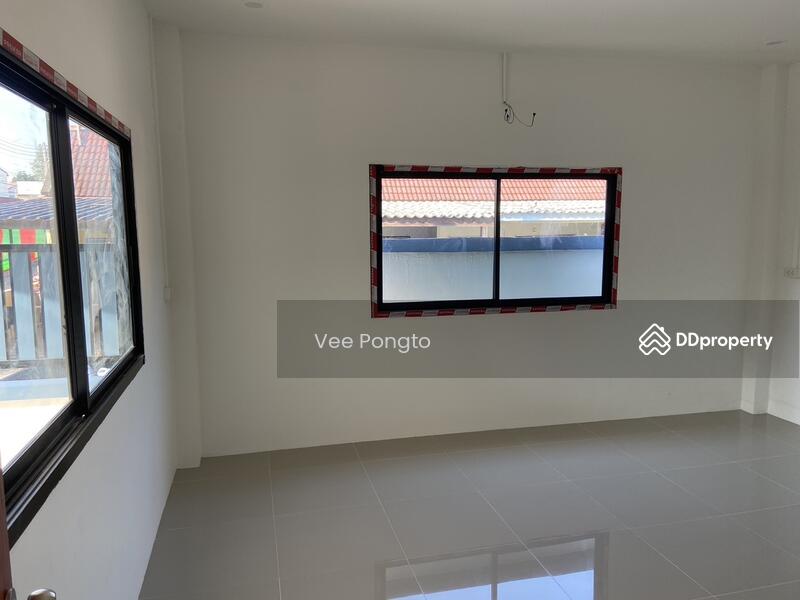 ขาย - Brand New House in a Market Area, ประจวบคีรีขันธ์