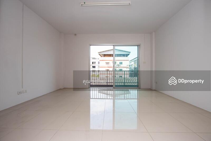 For Sale - Versatile Three-Storey Townhouse/Home Business Unit in Santhitam, Chiang Mai
