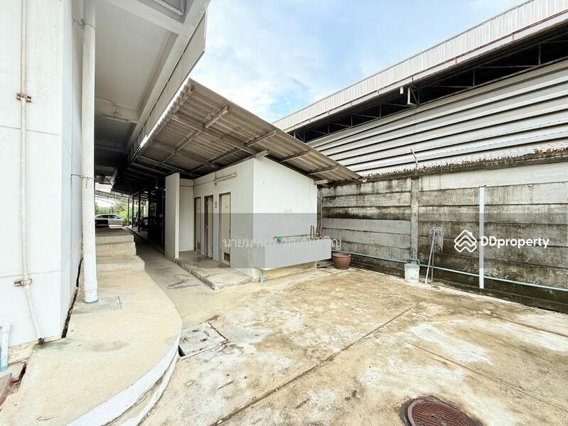 For Sale - ขายอาคาร ถนนเอกชัย พร้อมที่ดินแปลงสวย, Bangkok