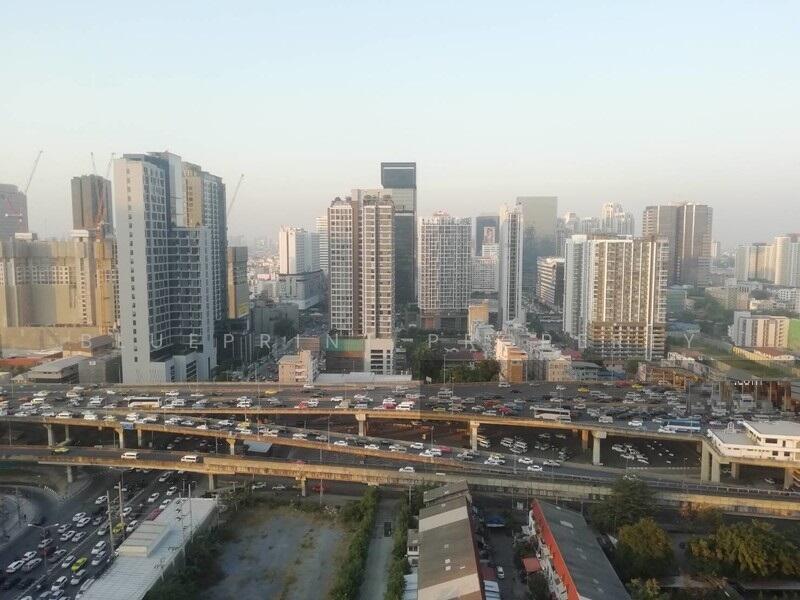 Life Asoke, Bangkok, Asoke-Dindang Road, Bang Kapi, Huai Khwang, Bangkok, 2 Bedrooms, 55 sqm, Condo For Rent, by Blueprint.property, 11867839 - DDproperty.com