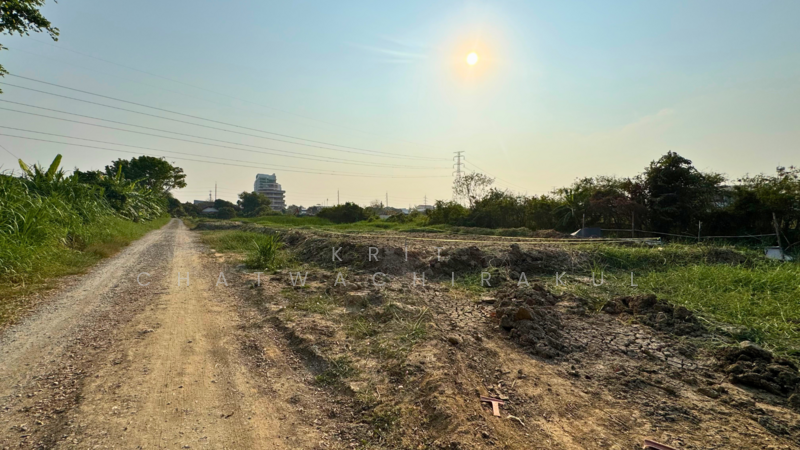 เจ้าของขายเองราคาพิเศษ ที่ดิน+สิ่งปลูกสร้าง หนามแดง-บางพลี ขนาด 6ไร่ ตรงข้ามหมู่บ้านปรีชาศรีนครินทร์, สมุทรปราการ, หนามแดง-บางพลี, บางแก้ว, บางพลี, สมุทรปราการ, 9,720 ตร.ม., ที่ดิน ขาย, โดย Krit Chatwachirakul, 11868258 - DDproperty.com