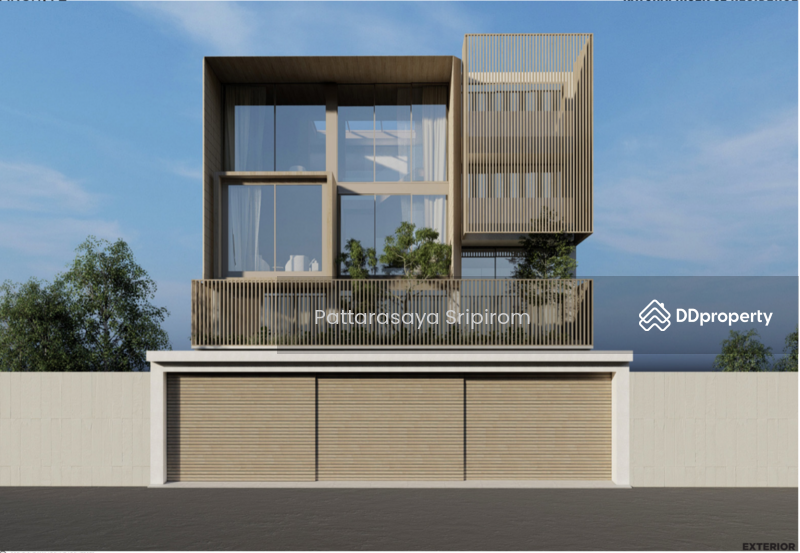 ขาย - 6-Br House in Chan Kasem, กรุงเทพ