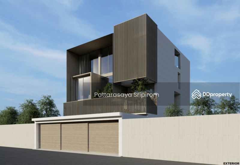 ขาย - 6-Br House in Chan Kasem, กรุงเทพ