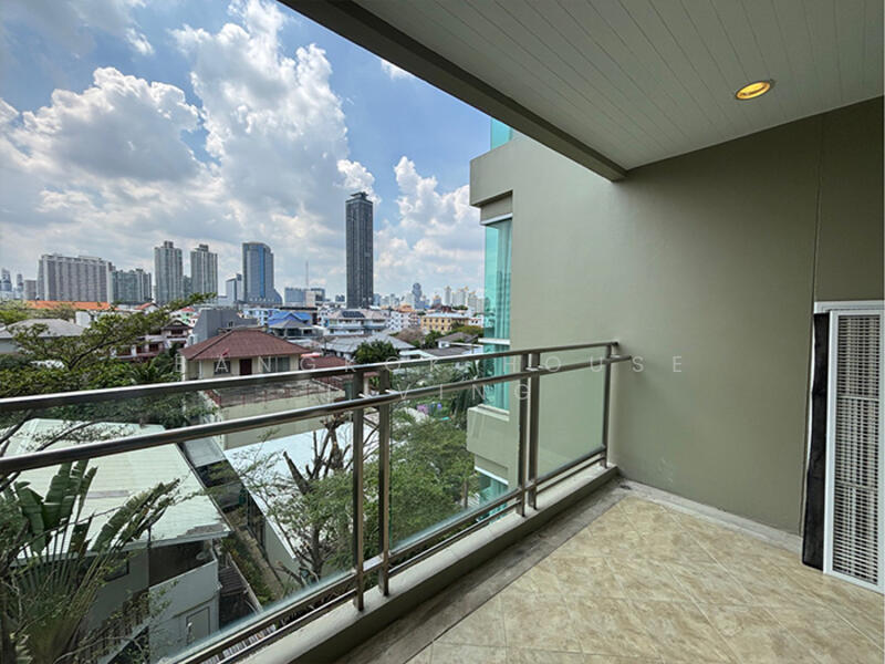 Richmond Hills Residence, Bangkok, Soi Thonglor 25, Khlong Tan Nua, Watthana, Bangkok, 3 Bedrooms, 180 sqm, Condo For Rent, by Bangkok House Living, 11870051 - DDproperty.com