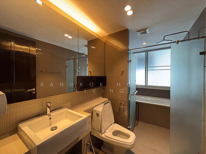 Richmond Hills Residence, Bangkok, Soi Thonglor 25, Khlong Tan Nua, Watthana, Bangkok, 3 Bedrooms, 180 sqm, Condo For Rent, by Bangkok House Living, 11870051 - DDproperty.com