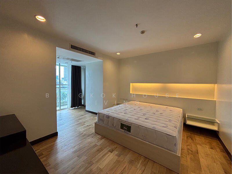 Richmond Hills Residence, Bangkok, Soi Thonglor 25, Khlong Tan Nua, Watthana, Bangkok, 3 Bedrooms, 180 sqm, Condo For Rent, by Bangkok House Living, 11870051 - DDproperty.com