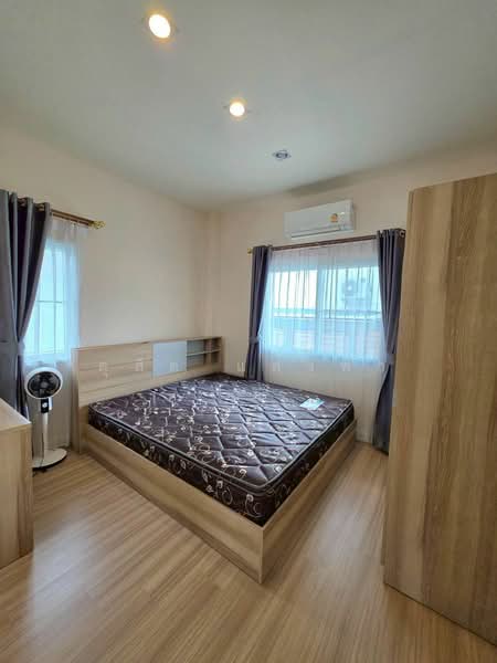 ให้เช่าบ้านเดี่ยว ม.แมกโนลีย์ สวนเสือ ศรีราชา, Chon Buri (Pattaya), Surasak, Si Racha, Chon Buri (Pattaya), 3 Bedrooms, 180 sqm, Single Detached House For Rent, by Dusit Saengfa, 11870059 - DDproperty.com