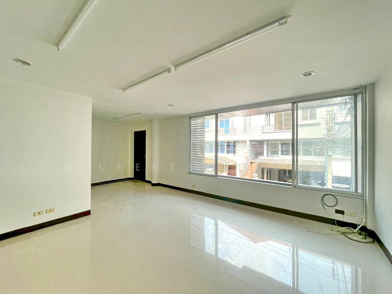 ให้เช่า - โฮมออฟฟิศ Home Office รัชดา-ลาดพร้าว, กรุงเทพ