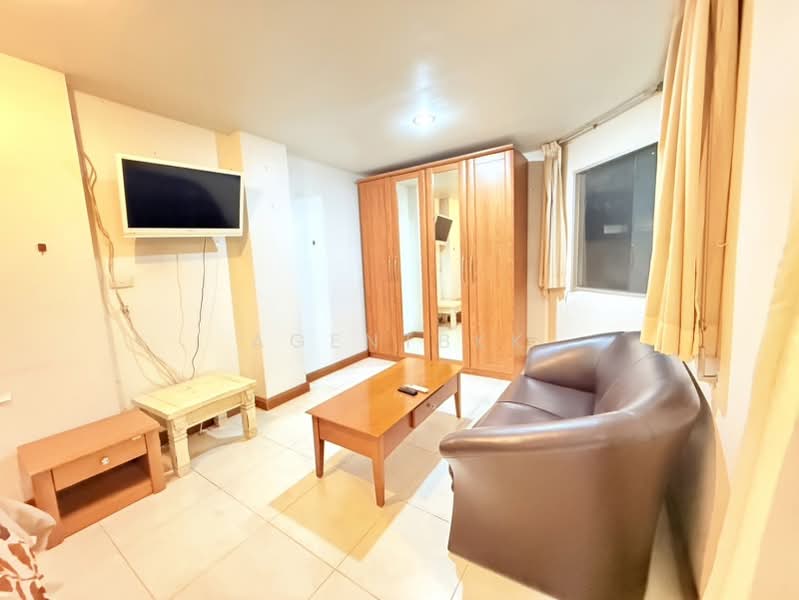 The Prime Suites, Bangkok, 17 Sukhumvit Soi 18, Khlong Toei, Bangkok, Studio, 35 sqm, Condo For Rent, by Agentbkk, 11871240 - DDproperty.com