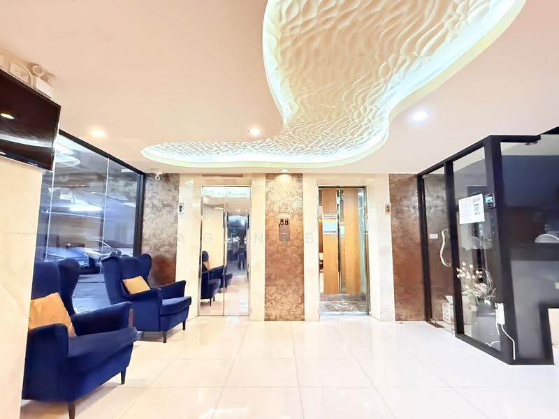 The Prime Suites, Bangkok, 17 Sukhumvit Soi 18, Khlong Toei, Bangkok, Studio, 35 sqm, Condo For Rent, by Agentbkk, 11871240 - DDproperty.com