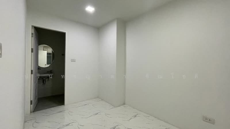 Modern Life On Nut 46 - Srinakarin 36, Bangkok, Suan Luang, Suan Luang, Bangkok, 4 Bedrooms, 185 sqm, Townhouse For Rent, by ปรินทร์ญาดา ชิณโชติ, 11871311 - DDproperty.com