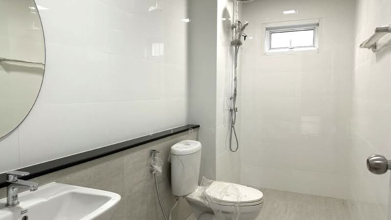 Modern Life On Nut 46 - Srinakarin 36, Bangkok, Suan Luang, Suan Luang, Bangkok, 4 Bedrooms, 185 sqm, Townhouse For Rent, by ปรินทร์ญาดา ชิณโชติ, 11871311 - DDproperty.com