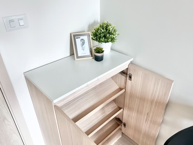 NUE Noble Ratchada-Lat Phrao, Bangkok, Lat Phrao Road, Chan Kasem, Chatuchak, Bangkok, 1 Bedroom, 33 sqm, Condo For Rent, by Kanyanat Ruksamuang, 11871709 - DDproperty.com