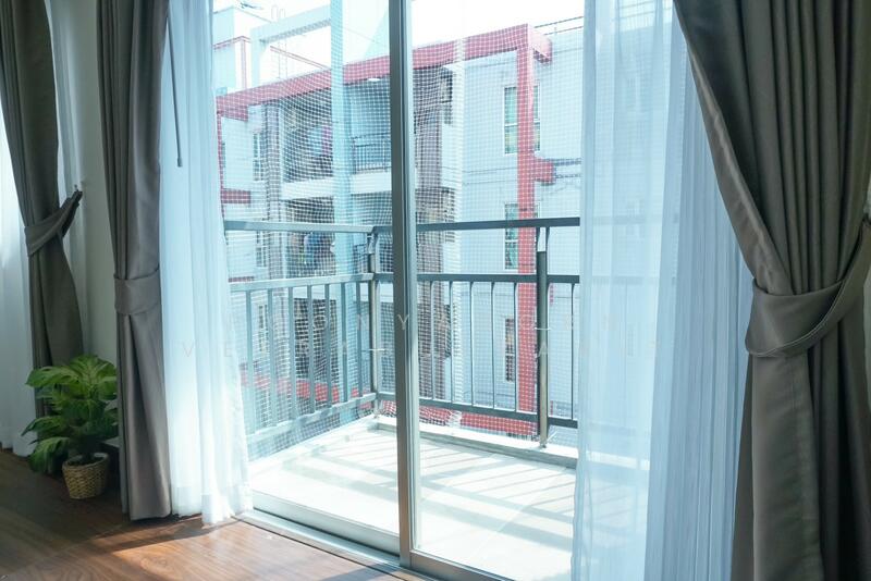 The Escape Condominium, Bangkok, 1073 Sukhumvit 101/1 Road, Bang Chak, Phra Khanong, Bangkok, 1 Bedroom, 32 sqm, Condo For Sale, by Poonyaporn Veerabulyarit, 11871869 - DDproperty.com