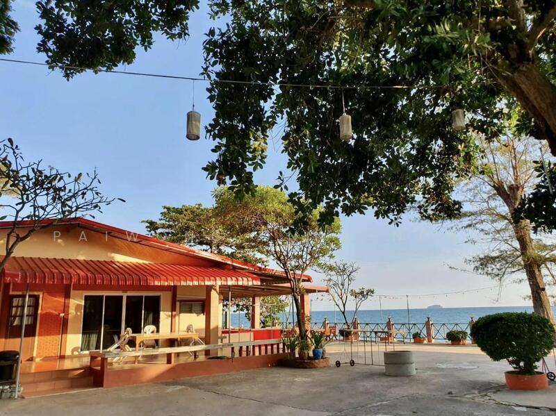 ขายกิจการ รุ่งนภา ลอด์จ รีสอร์ท ติดทะเล 17-1-6.0 ไร่ จ.ระยอง, Rayong, Chakphong, Klaeng, Rayong, , 27,624 sqm, Land For Sale, by Paiwong Onna-nam, 11872480 - DDproperty.com
