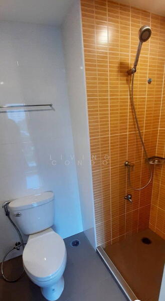 Lumpini Ville Ramkhamhaeng 60/2, Bangkok, 7 Soi Ramkhamhaeng 60/1, Ramkhamhaeng Road, Hua Mak, Bang Kapi, Bangkok, 2 Bedrooms, 45 sqm, Condo For Sale, by Living Condo, 11872847 - DDproperty.com