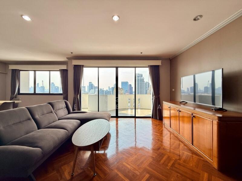 Royal Kensington Mansion, Bangkok, 5/2 Soi Ekkamai 10, Khlong Tan Nua, Watthana, Bangkok, 3 Bedrooms, 200 sqm, Condo For Rent, by Bangkok Residential, 11873360 - DDproperty.com