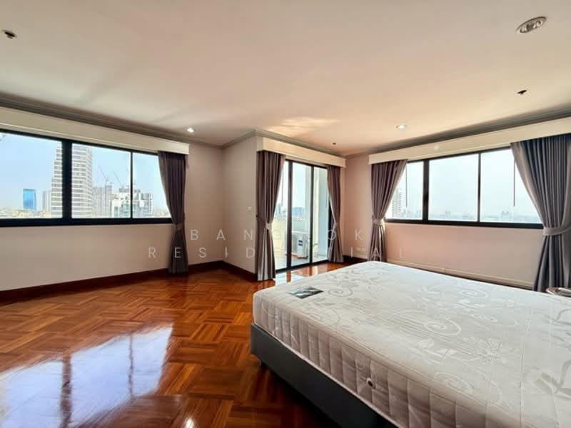 Royal Kensington Mansion, Bangkok, 5/2 Soi Ekkamai 10, Khlong Tan Nua, Watthana, Bangkok, 3 Bedrooms, 200 sqm, Condo For Rent, by Bangkok Residential, 11873360 - DDproperty.com