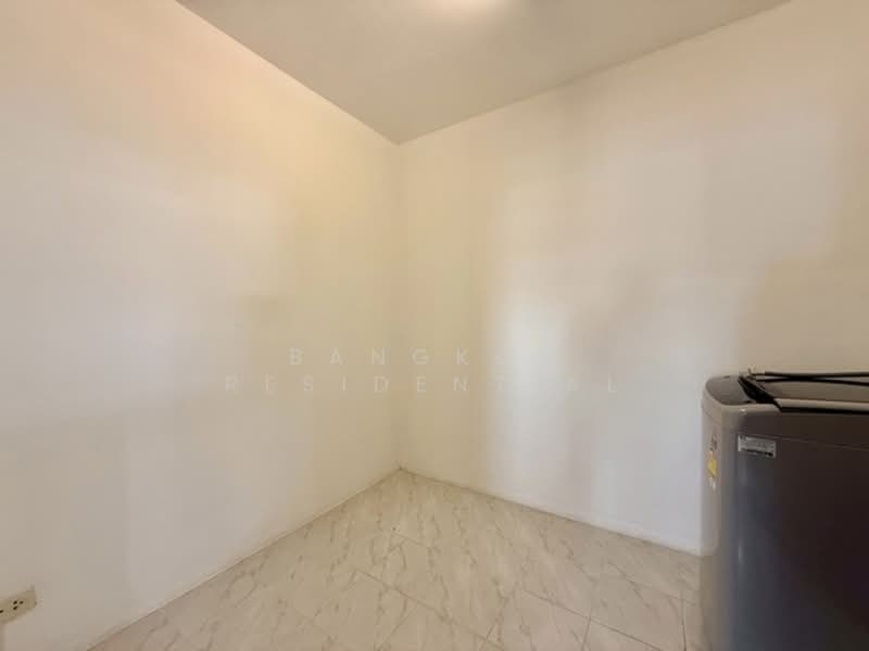 Royal Kensington Mansion, Bangkok, 5/2 Soi Ekkamai 10, Khlong Tan Nua, Watthana, Bangkok, 3 Bedrooms, 200 sqm, Condo For Rent, by Bangkok Residential, 11873360 - DDproperty.com