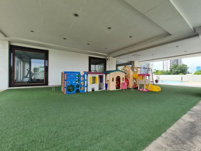 Royal Kensington Mansion, Bangkok, 5/2 Soi Ekkamai 10, Khlong Tan Nua, Watthana, Bangkok, 3 Bedrooms, 200 sqm, Condo For Rent, by Bangkok Residential, 11873360 - DDproperty.com