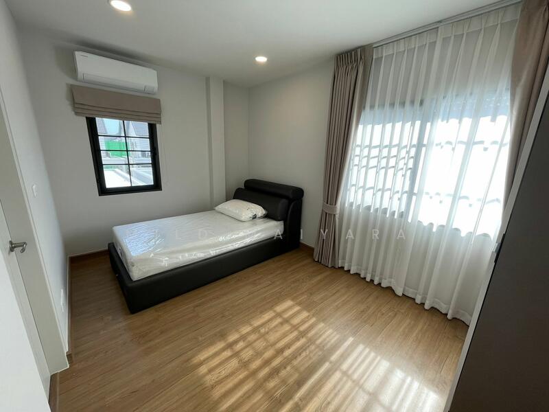 Centro Bangna, Samut Prakan, 111 Soi 3, Bang Kaeo, Bang Plee, Samut Prakan, 4 Bedrooms, 230 sqm, Single Detached House For Rent, by Maiyara Juancharoen, 11873402 - DDproperty.com