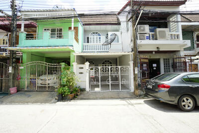 ขาย - Moobaan Sena Villa 84 : หมู่บ้าน เสนาวิลล่า 84, กรุงเทพ