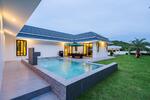 Modern Villa Luxury Pool Villa with Surrounded Mountain, ประจวบคีรีขันธ์