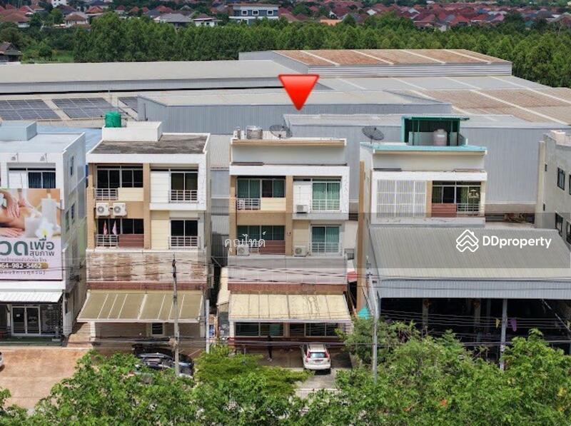 ขาย - ติดถนนใหญ่ ทำธุรกิจอย่างเด่น !!! ขายตึกโฮมอายตึกโฮมออฟฟิศ 3 ชั้นครึ่ง เนื้อที่ 71.5 ตร.วา, กรุงเทพ