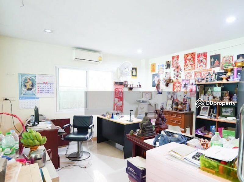 ขาย - ติดถนนใหญ่ ทำธุรกิจอย่างเด่น !!! ขายตึกโฮมอายตึกโฮมออฟฟิศ 3 ชั้นครึ่ง เนื้อที่ 71.5 ตร.วา, กรุงเทพ