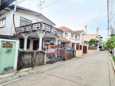 ขาย - ถ.เรวดี ต.ตลาดขวัญ อ.เมือง จ.นนทบุรี, นนทบุรี