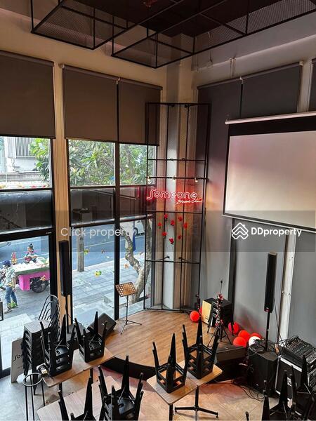 ขาย - Someone Social Club, กรุงเทพ