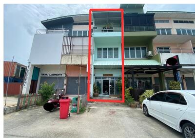 ขาย - ขายโฮมออฟฟิศ 3ชั้นครึ่ง ซอยกรมที่ดินนนทบุรีสาขาบางบัวทอง โซนหน้าหมู่บ้านภัทรนิเวศน์ ลากูน, นนทบุรี