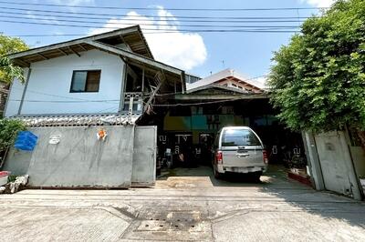 ขาย - PR-884391 ที่ดินพร้อมสิ่งปลูกสร้าง 125 ตร.ว. ซ.เจริญนคร 68 บางน้ำชล ใกล้ห้างไอคอนสยาม, กรุงเทพ