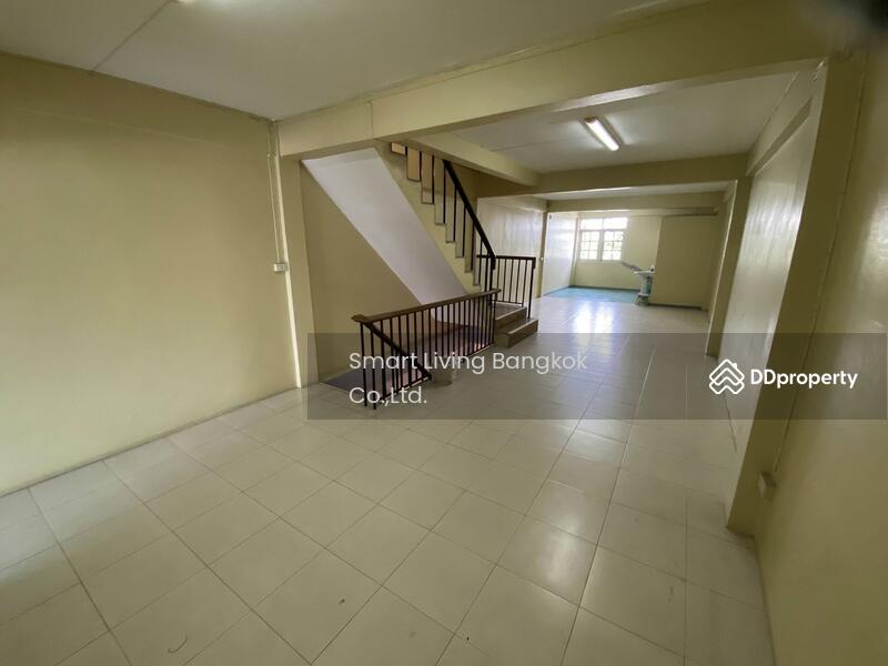 ขาย - Commercial Building Srinakarin, สมุทรปราการ