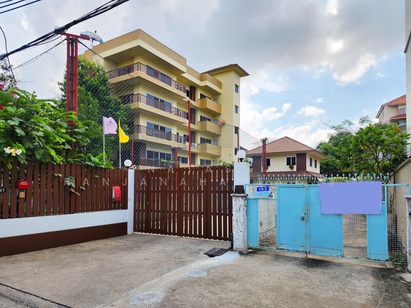 EKKAMAI 8 HOUSE, Bangkok, 19/2 เอกมัย 8, Phra Kanong Nua, Watthana, Bangkok, 3 Bedrooms, 200 sqm, Single Detached House For Sale, by Natasa Kanjanahattakij, 11876625 - DDproperty.com