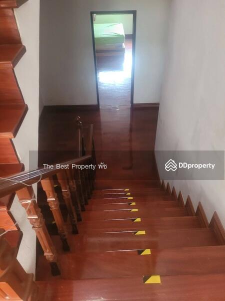 ขาย - Baan Royal Nakarin Villa : บ้านรอยัลนครินทร์วิลล่า, กรุงเทพ