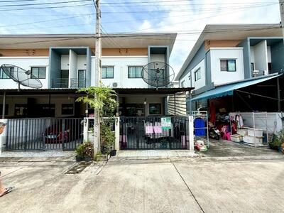ขาย - 88737 - ขายทาวน์เฮ้าส์ 2 ชั้น พร้อมเฟอร์นิเจอร์ หมู่บ้านเดอะเน็กซ์ ทาวน์โฮม สะพานสี่ อ.ปลวกแดง, ระยอง